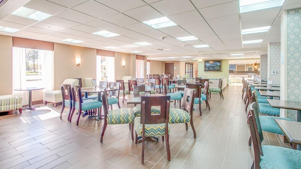 Holiday Inn Express Hotel & Suites Midlothian Turnpike By Ihg North Chesterfield Exterior photo