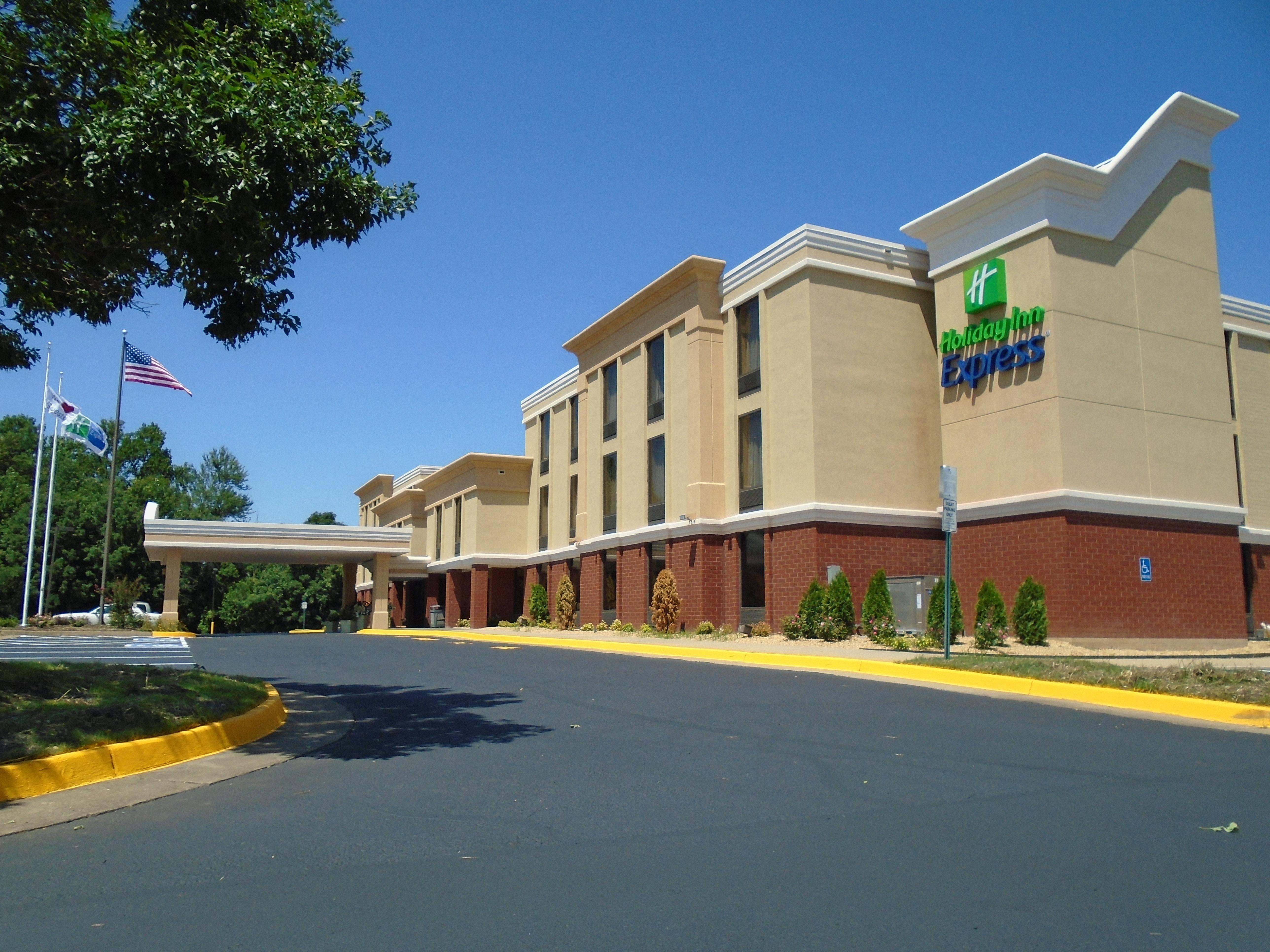 Holiday Inn Express Hotel & Suites Midlothian Turnpike By Ihg North Chesterfield Exterior photo